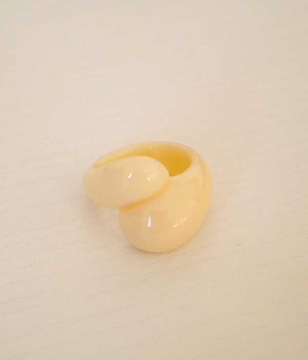 Anillo Carlota