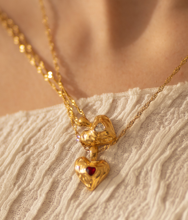 Collar heart rojo oro