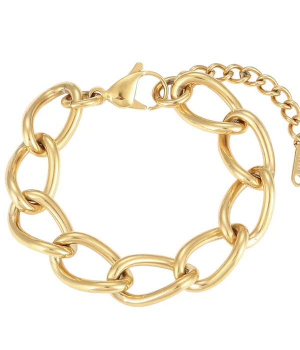 Thick chain bracelet